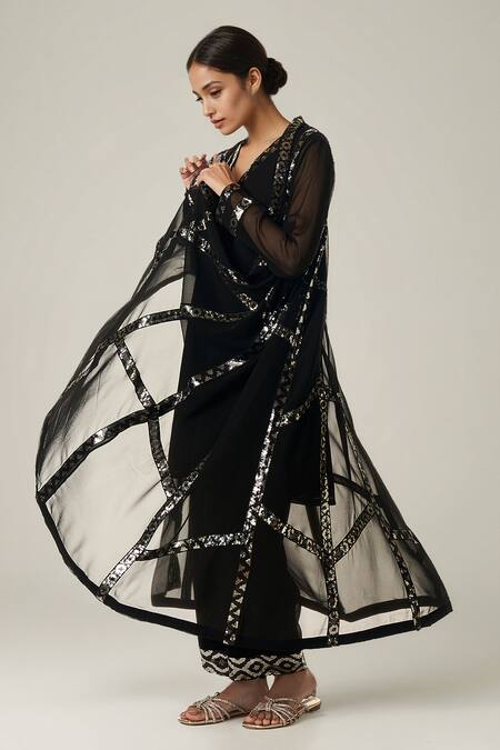 Gulabo By Abu Sandeep Black Viscose Sequins Open Neck, Geometric Embellished Kurta Set Online at Aza Fashions Gulabo By Abu Sandeep_Black Viscose Sequins Open Neck, Geometric Embellished Kurta Set _Online_at_Aza_Fashions