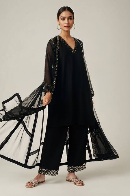 Gulabo By Abu Sandeep Black Viscose Sequins Open Neck, Geometric Embellished Kurta Set at Aza Fashions Gulabo By Abu Sandeep_Black Viscose Sequins Open Neck, Geometric Embellished Kurta Set _at_Aza_Fashions