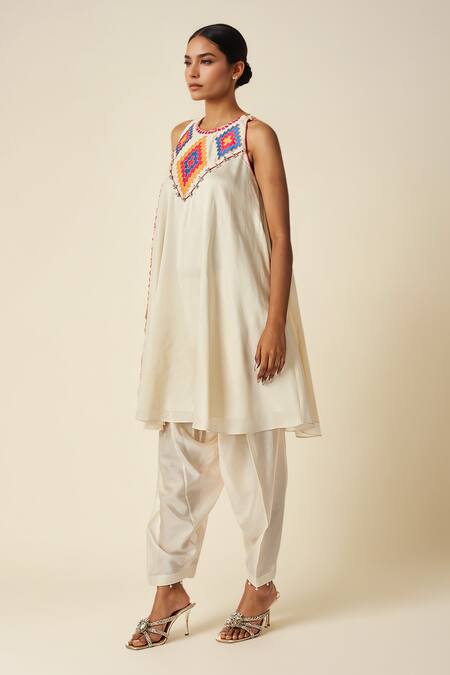 Buy Gulabo By Abu Sandeep Off White Chanderi Mirrors, Embroidery Round Neck Ikat Applique A-line Kurta Online at Aza Fashions Buy_Gulabo By Abu Sandeep_Off White Chanderi Mirrors, Embroidery Round Neck Ikat Applique A-line Kurta _Online_at_Aza_Fashions