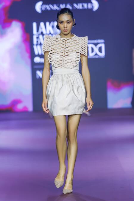 Buy Pankaj & Nidhi Ivory Twill Short Cocoon Skirt Online at Aza Fashions Buy_Pankaj & Nidhi_Ivory Twill Short Cocoon Skirt _Online_at_Aza_Fashions