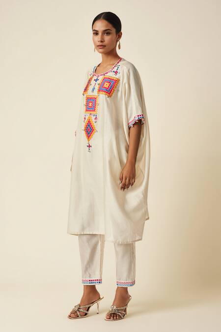 Buy_Gulabo By Abu Sandeep_Off White Chanderi Mirrors, Embroidery Round Neck Ikat Applique Kaftan _Online_at_Aza_Fashions