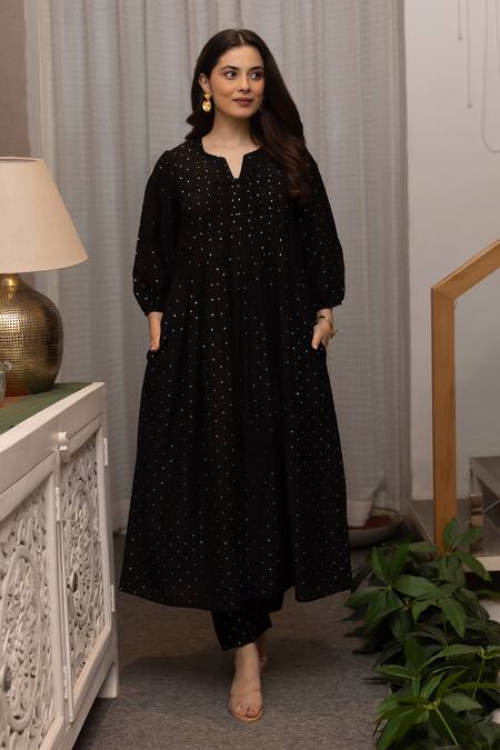 ASRUMO Black Chanderi, Organza Mirrors Split V-neck Mukaish Embroidered Kurta Pant Set Online at Aza Fashions ASRUMO_Black Chanderi, Organza Mirrors Split V-neck Mukaish Embroidered Kurta Pant Set _Online_at_Aza_Fashions