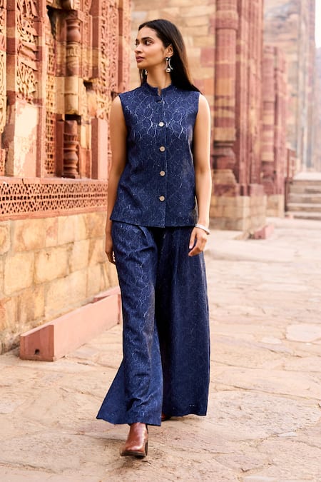 Buy Dash And Dot Blue Polyester, Spandex Floral Jacquard Weave Flared Pant Buy_Dash And Dot_Blue Polyester, Spandex Floral Jacquard Weave Flared Pant