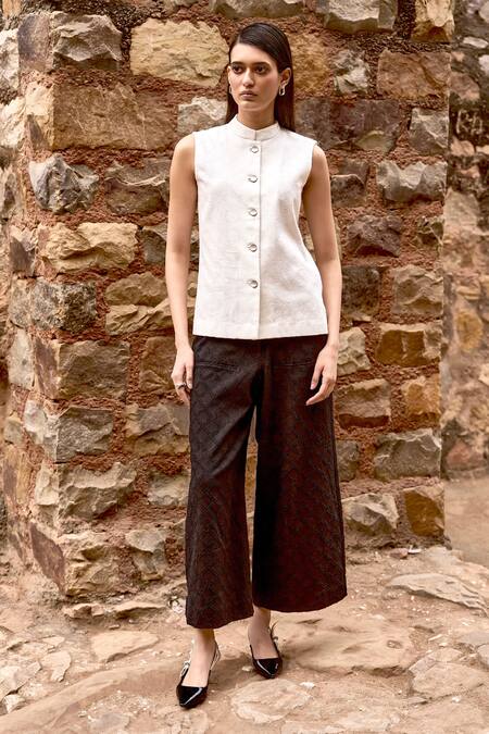 Buy_Dash And Dot_White Cotton Collared Textured Shacket And Wide Legged Pant Set _Online_at_Aza_Fashions