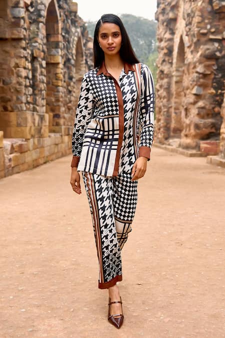 Shop_Dash And Dot_Multi Color Viscose Collared Multicolor Houndstooth Geometric Pant Set _at_Aza_Fashions