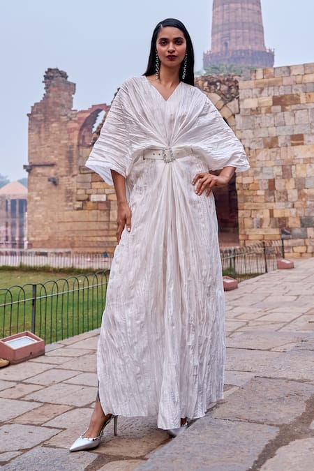 Dash and Dot Ivory 34% Acetic 34% Tencel 32% Polyester Plain V Neck Crushed Kaftan Dress 