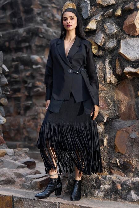 Shop Dash And Dot Black Polyester Fringe Midi Skirt With Cascading Online at Aza Fashions Shop_Dash And Dot_Black Polyester Fringe Midi Skirt With Cascading _Online_at_Aza_Fashions