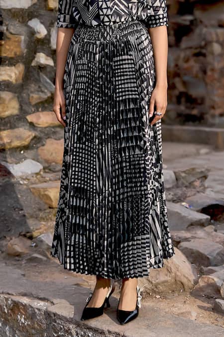 Dash And Dot Multi Color Polyester Tribal Shimmer Pleated Skirt Online at Aza Fashions Dash And Dot_Multi Color Polyester Tribal Shimmer Pleated Skirt _Online_at_Aza_Fashions