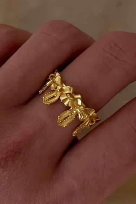 Shop_Eurumme_Gold Plated Bow Pattern Ring _at_Aza_Fashions