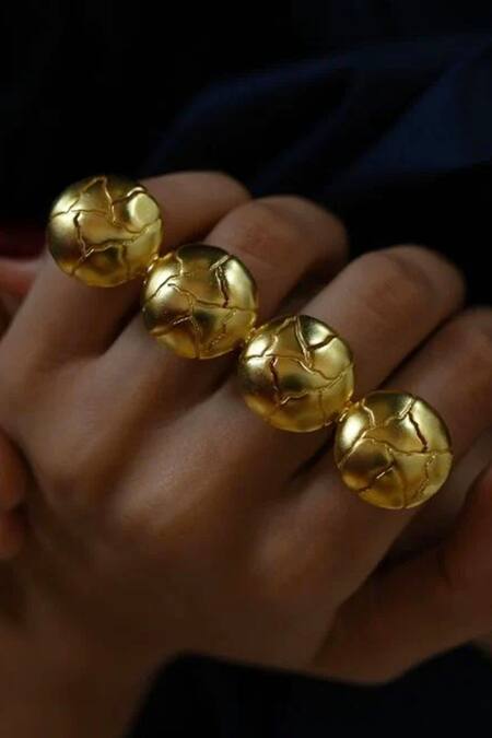 Shop_Eurumme_Gold Plated Crack Pattern Two-finger Ring_at_Aza_Fashions