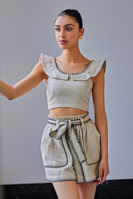 Buy_Kay Kay_Beige Cotton Embroidery Round Neck Blanket Stitch Set _Online_at_Aza_Fashions