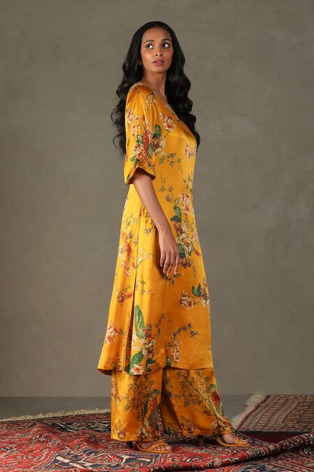 Buy_RI.Ritu Kumar_Yellow Silk, Cotton Sequins Round Neck Water Lily Print Kurta Set _Online_at_Aza_Fashions