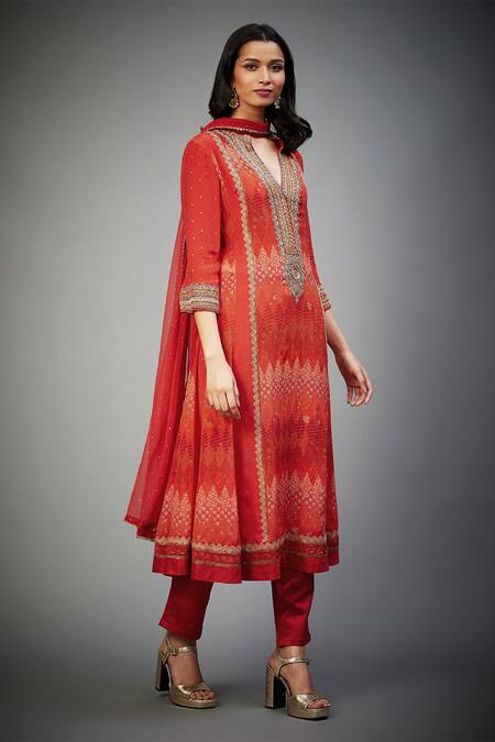 Buy_RI.Ritu Kumar_Red Viscose, Lycra Zari Plunge Neck Geometric Chevron Embroidered Kurta Set _Online_at_Aza_Fashions