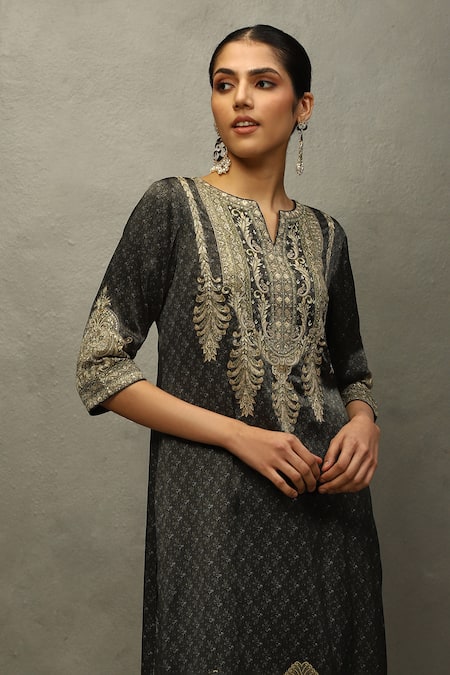 Shop RI.Ritu Kumar Green Silk Embroidery Split V-neck Blossom Print And Kashida Kurta Set Online at Aza Fashions Shop_RI.Ritu Kumar_Green Silk Embroidery Split V-neck Blossom Print And Kashida Kurta Set _Online_at_Aza_Fashions