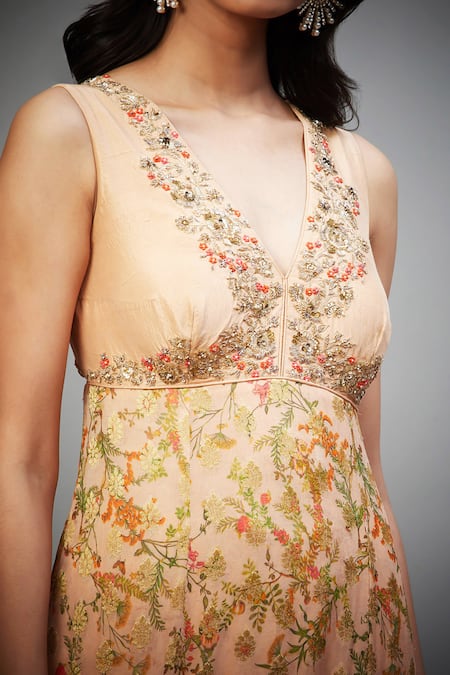 RI.Ritu Kumar Peach Viscose, Silk Embroidery V-neck Floral Print Zardozi Kurta Pant Set at Aza Fashions RI.Ritu Kumar_Peach Viscose, Silk Embroidery V-neck Floral Print Zardozi Kurta Pant Set _at_Aza_Fashions