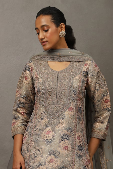 RI.Ritu Kumar Gray Polyester, Silk Sequins, Zari, Embroidery Round Floral Kurta Lehenga Set at Aza Fashions RI.Ritu Kumar_Gray Polyester, Silk Sequins, Zari, Embroidery Round Floral Kurta Lehenga Set _at_Aza_Fashions
