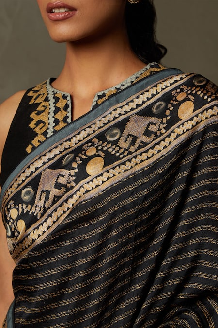 Shop RI.Ritu Kumar Black Silk Embroidery Split V-neck Abstract Print Saree With Blouse Online at Aza Fashions Shop_RI.Ritu Kumar_Black Silk Embroidery Split V-neck Abstract Print Saree With Blouse _Online_at_Aza_Fashions