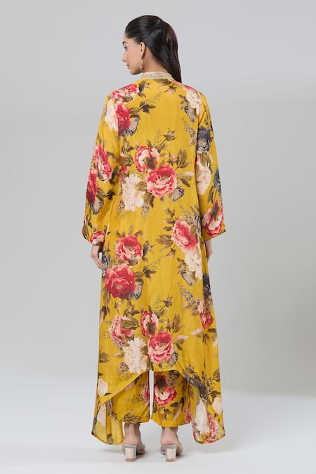 Kashmiraa Yellow Floral Print Kurta Set 