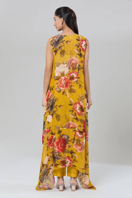 Kashmiraa Floral Print Asymmetric Kurta Set 