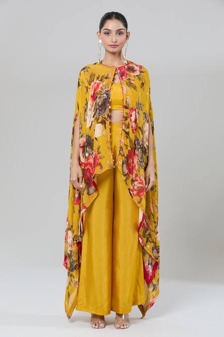 Buy Kashmiraa Yellow Chiffon, Silk Cut Work Scoop Neck Floral Print Cape Pant Set Buy_Kashmiraa_Yellow Chiffon, Silk Cut Work Scoop Neck Floral Print Cape Pant Set