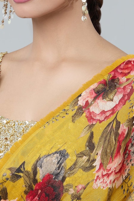 Buy_Kashmiraa_Gold Chiffon Sequins, Embroidery Scoop Floral Print Pre-draped Saree And Blouse _Online_at_Aza_Fashions