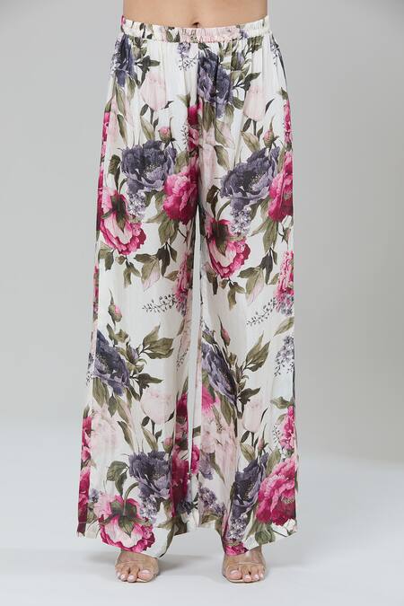 Kashmiraa_Ivory Silk, Chiffon Round Neck Rose Printed Kurta Set With Dupatta _at_Aza_Fashions