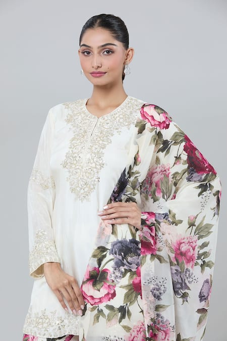 Kashmiraa_Ivory Silk Zari, Sequins Round Neck Floral Print Embroidered Kurta Set _Online_at_Aza_Fashions