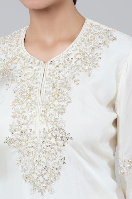 Buy_Kashmiraa_Ivory Silk Zari, Sequins Round Neck Floral Print Embroidered Kurta Set _Online_at_Aza_Fashions