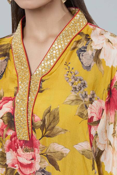 Buy_Kashmiraa_Yellow Silk Embroidery V-neck Floral Kurta And Pant Set _Online_at_Aza_Fashions