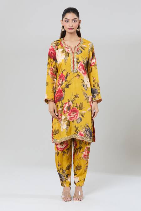 Shop_Kashmiraa_Yellow Silk Sequins Split V-neck Bloom Printed Kurta Set With Dupatta _Online_at_Aza_Fashions