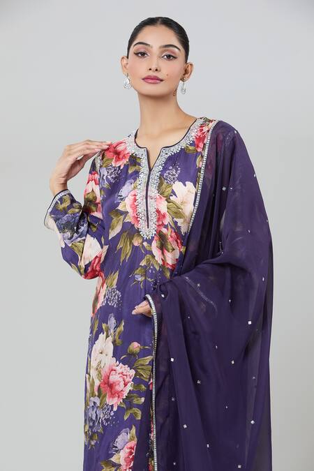 Buy_Kashmiraa_Purple Silk Sequins, Zari Split V-neck Floral Zardozi Embroidered Kurta Set _Online_at_Aza_Fashions
