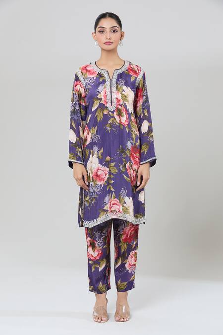Shop_Kashmiraa_Purple Silk Sequins, Zari Split V-neck Floral Zardozi Embroidered Kurta Set _Online_at_Aza_Fashions
