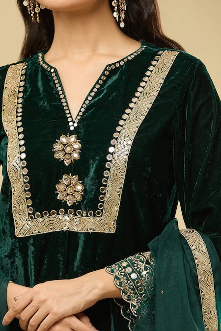 Shop_Pouli Pret_Green Velvet, Cotton, Organza Zari, Mirrors, Embroidery Split And Kurta Set _Online_at_Aza_Fashions