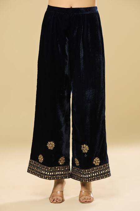 Pouli Pret Blue Velvet, Cotton Zari, Mirrors, Embroidery V-neck Navy Kurta Set Online at Aza Fashions Pouli Pret_Blue Velvet, Cotton Zari, Mirrors, Embroidery V-neck Navy Kurta Set _Online_at_Aza_Fashions