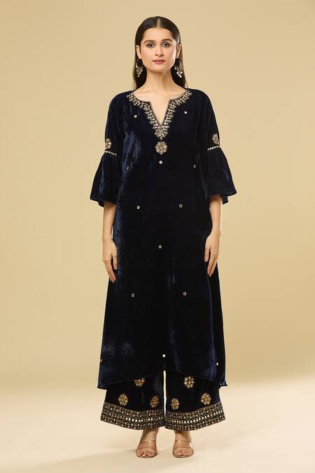 Buy Pouli Pret Blue Velvet, Cotton Zari, Mirrors, Embroidery V-neck Navy Kurta Set Online at Aza Fashions Buy_Pouli Pret_Blue Velvet, Cotton Zari, Mirrors, Embroidery V-neck Navy Kurta Set _Online_at_Aza_Fashions
