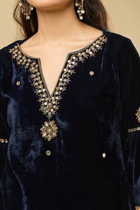 Shop Pouli Pret Blue Velvet, Cotton Zari, Mirrors, Embroidery V-neck Navy Kurta Set Online at Aza Fashions Shop_Pouli Pret_Blue Velvet, Cotton Zari, Mirrors, Embroidery V-neck Navy Kurta Set _Online_at_Aza_Fashions