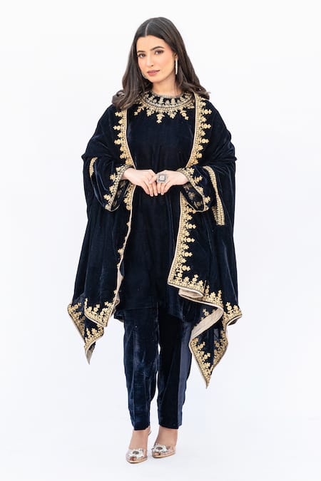 Daljit Sudan Blue Velvet Embroidery Collared Aari Cape And Kurta Set Online at Aza Fashions Daljit Sudan_Blue Velvet Embroidery Collared Aari Cape And Kurta Set _Online_at_Aza_Fashions
