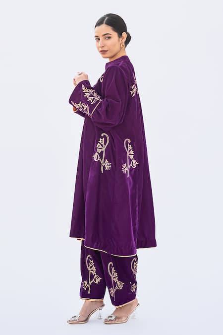 Daljit Sudan Purple Velvet Embroidery Mandarin Collar Floral Vine Phiran Kurta Set Online at Aza Fashions Daljit Sudan_Purple Velvet Embroidery Mandarin Collar Floral Vine Phiran Kurta Set _Online_at_Aza_Fashions