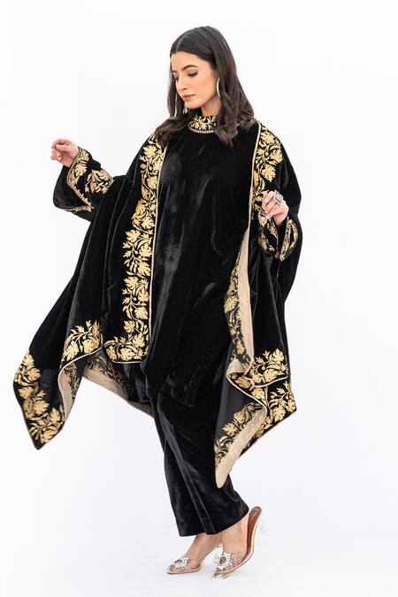 Daljit Sudan_Black Velvet Embroidery Bandeau Neck Aari Cape Kurta Set _Online_at_Aza_Fashions