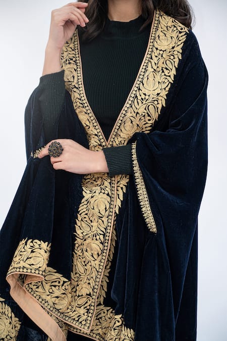 Daljit Sudan_Blue Navy Aari Embroidered Velvet Cape _Online_at_Aza_Fashions