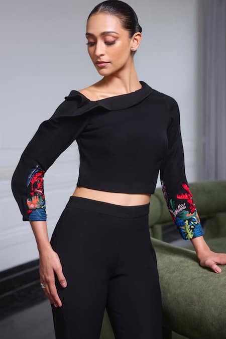 Label Ruhbab Coral Reef Embroidered Crop Top & Trouser Set 