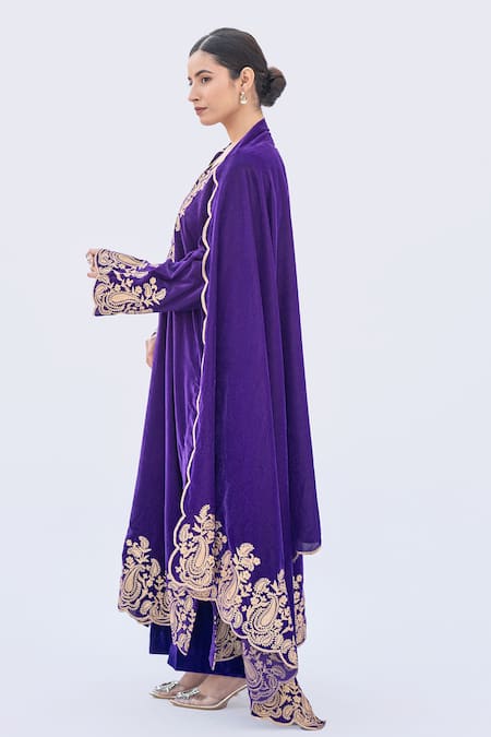 Buy Daljit Sudan Purple Velvet Embroidery Paisley Aari Kurta Set Online at Aza Fashions Buy_Daljit Sudan_Purple Velvet Embroidery Paisley Aari Kurta Set _Online_at_Aza_Fashions