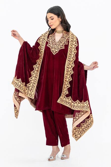 Buy Daljit Sudan Maroon Velvet Embroidery V-neck Aari Kurta Set Online at Aza Fashions Buy_Daljit Sudan_Maroon Velvet Embroidery V-neck Aari Kurta Set _Online_at_Aza_Fashions
