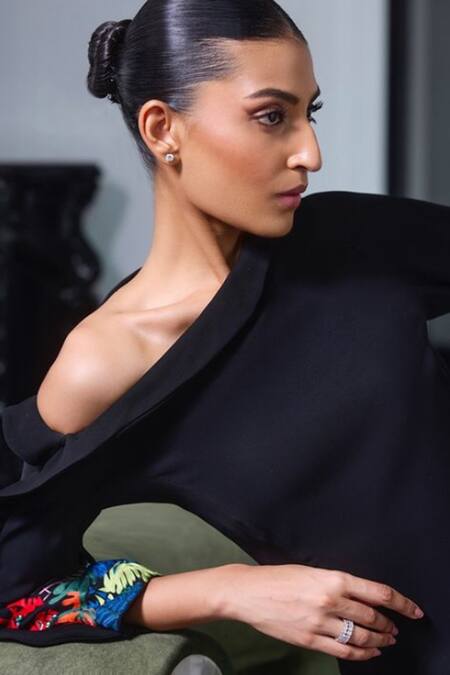 Label Ruhbab_Black Microfiber Crystals, Metallic Thread Open Coral Reef Embroidered Dress _Online_at_Aza_Fashions