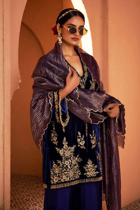 Buy_Shalkii_Blue Silk, Cotton, Tissue Cut Work, Pearls, Zardozi Embroidered Kurta Set _Online_at_Aza_Fashions