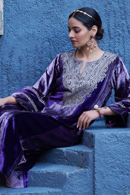 Shop_Shalkii_Purple Velvet, Cotton Sequins, Embroidery Split V-neck Paisley Kurta Set _Online_at_Aza_Fashions