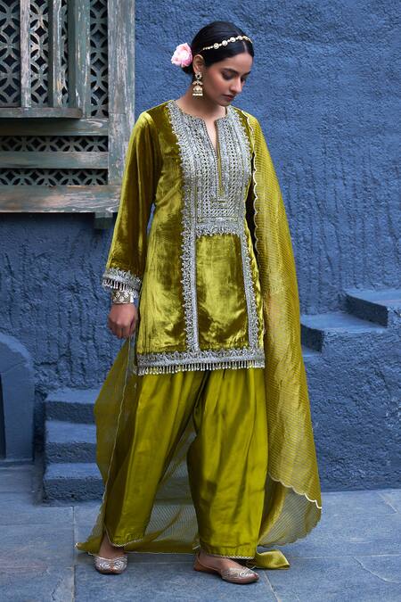Buy_Shalkii_Green Velvet, Silk, Tissue Cut Work, Sequins Zardozi Embroidered Kurta Set _Online_at_Aza_Fashions