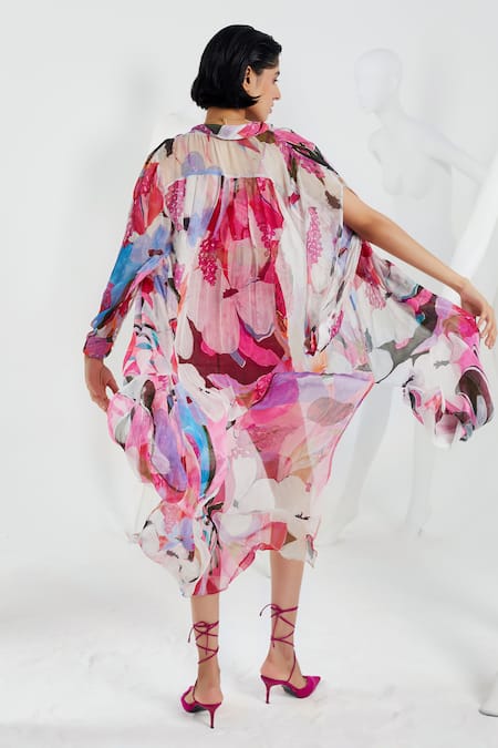 Shop She'll Pink Crepe, Chiffon Beads Sweetheart Floral Abstract Print Shirt And Shorts Set at Aza Fashions Shop_She'll_Pink Crepe, Chiffon Beads Sweetheart Floral Abstract Print Shirt And Shorts Set _at_Aza_Fashions