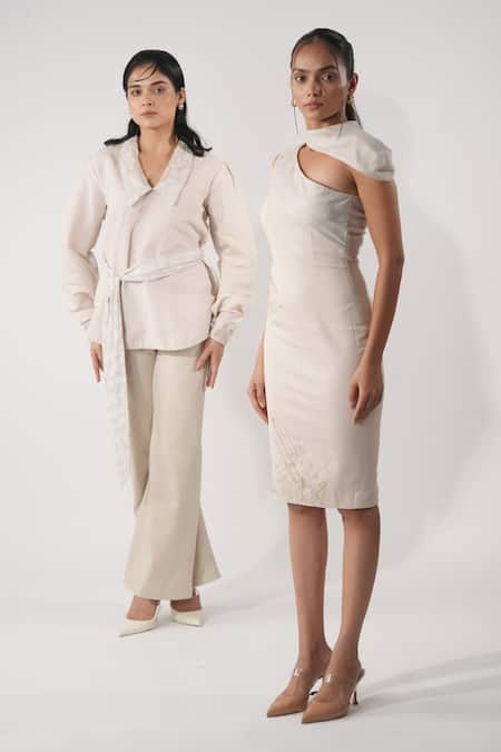 Buy Orthodox Pink Hemp Embroidery Collared Pointed Shirt Tunic Online at Aza Fashions Buy_Orthodox_Pink Hemp Embroidery Collared Pointed Shirt Tunic _Online_at_Aza_Fashions