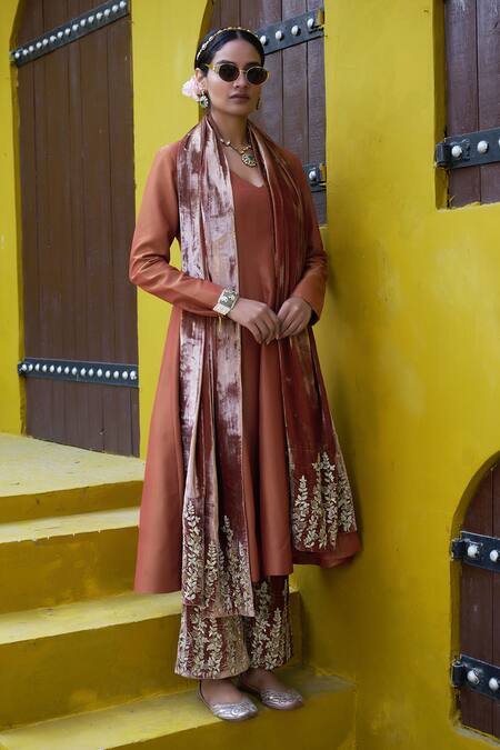 Shalkii_Orange Velvet, Tissue Zari, Sequins V-neck Embroidered Anarkali Pant Set _at_Aza_Fashions